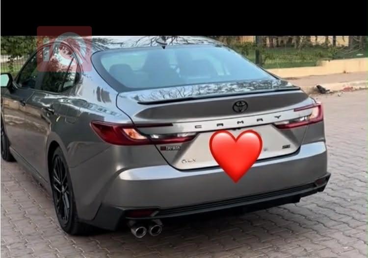 تۆیۆتا کامری